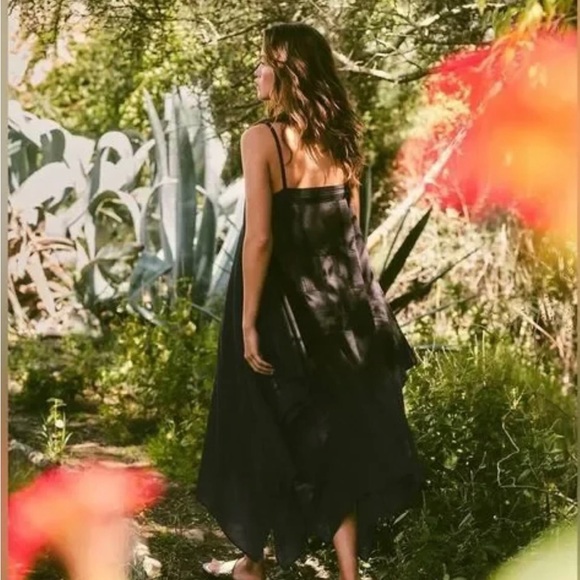 NWT J CREW Handkerchief midi dress in black - Picture 2 of 7